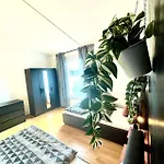 Geraeumiges In Apartmán *