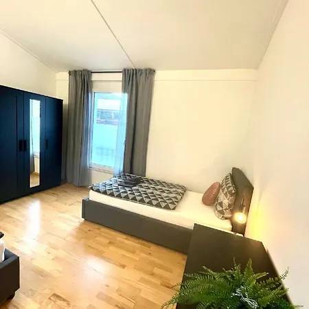 Geraeumiges In Apartment