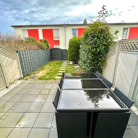 Apartment Geraeumiges In *